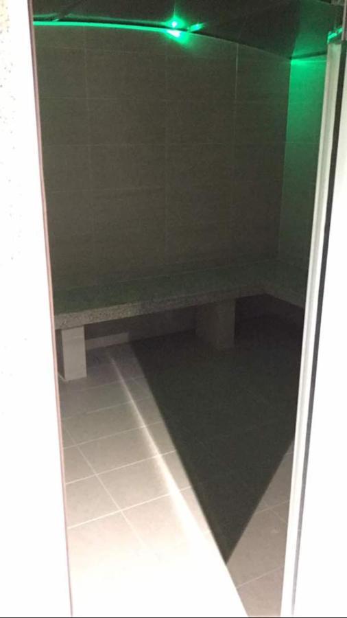 B.Suites 21 Kota Kinabalu Eksteriør bilde